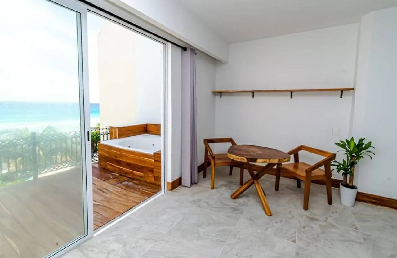 Hotel & Museo Casa Turquesa Cancun