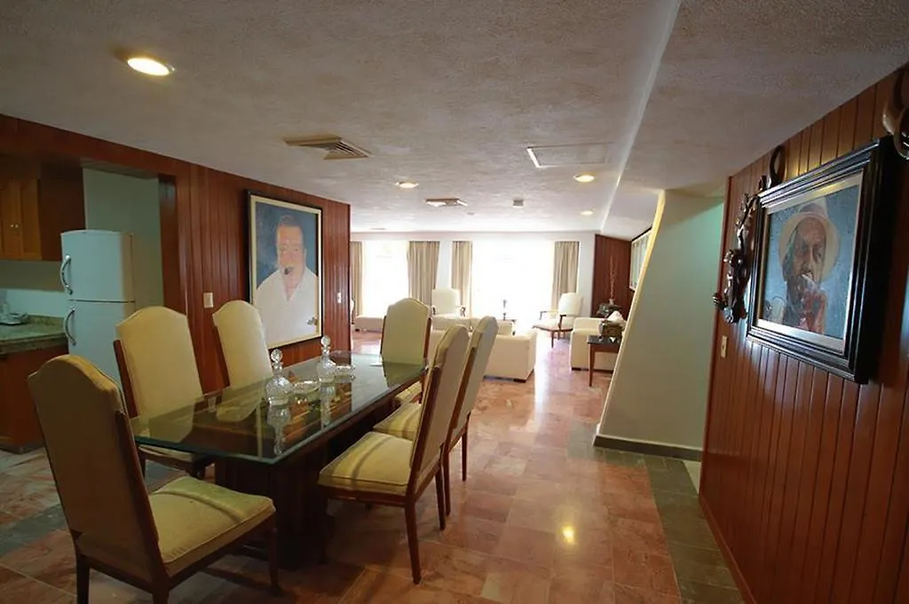 Hotel & Museo Casa Turquesa Cancun