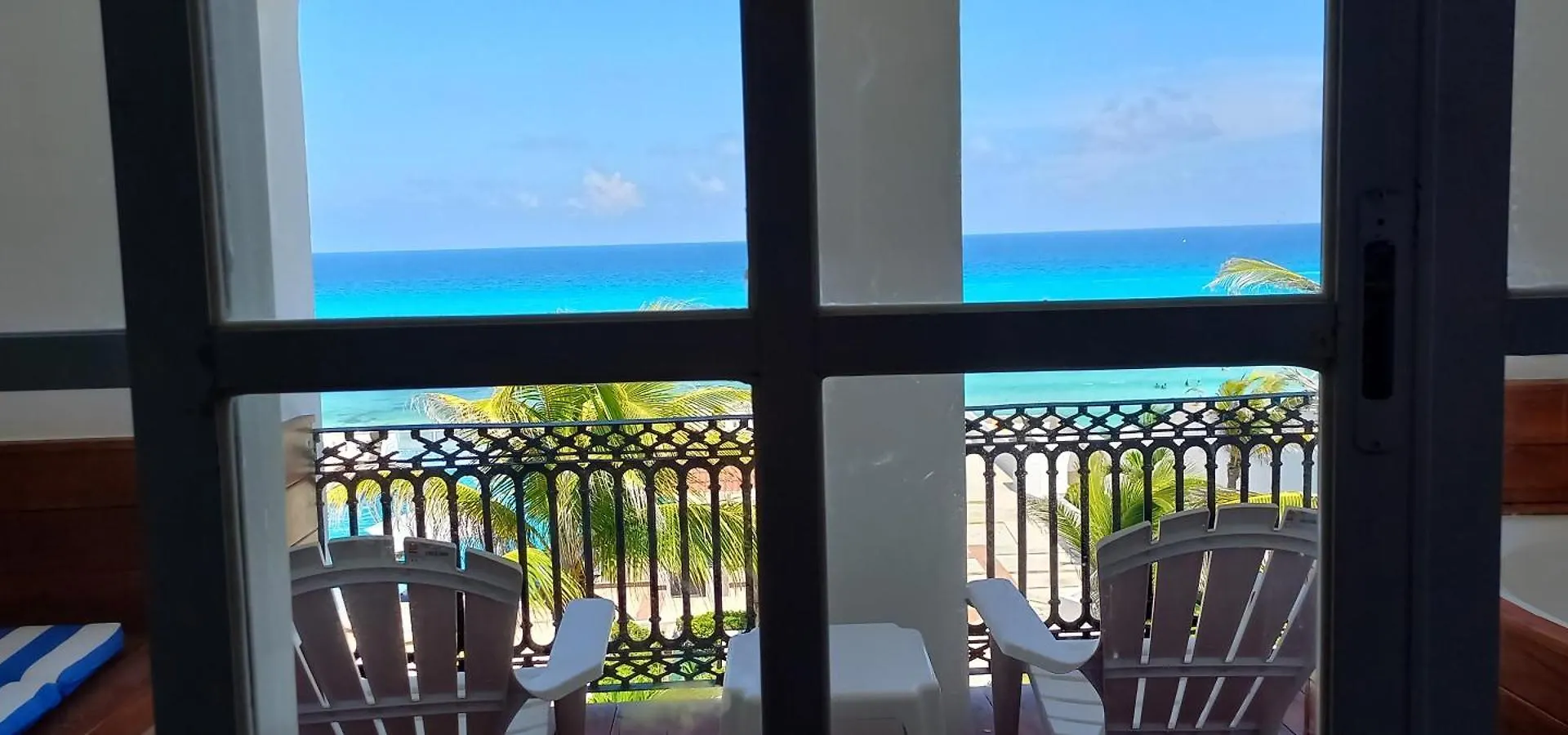 Hotel & Museo Casa Turquesa Cancun Mexico