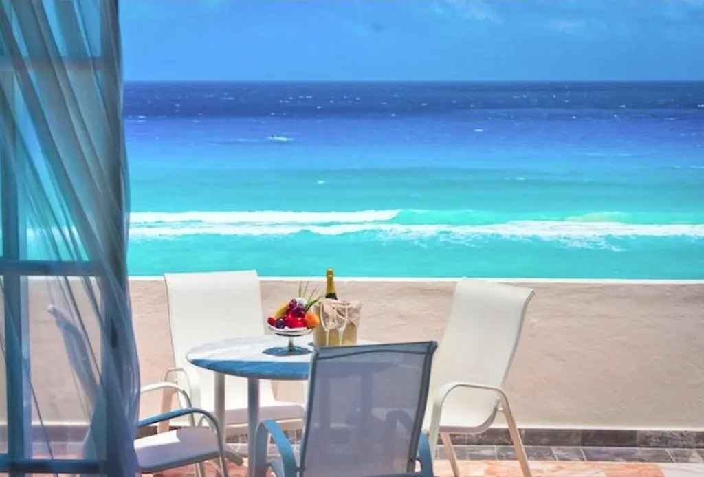 Hotel & Museo Casa Turquesa Cancun