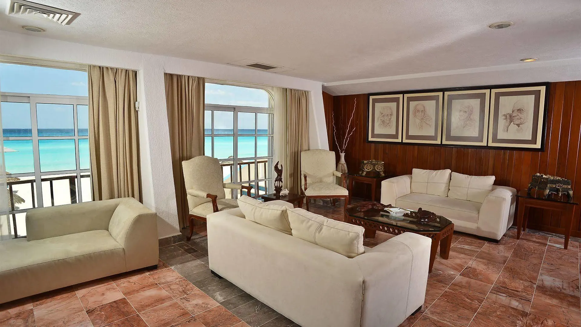 Hotel & Museo Casa Turquesa Cancun