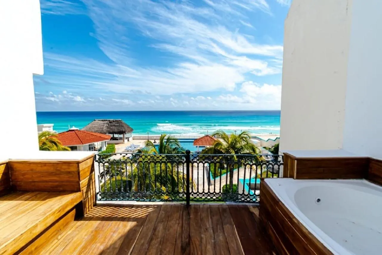 Hotel & Museo Casa Turquesa Cancún