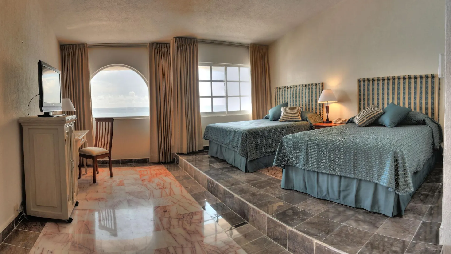 Hotel & Museo Casa Turquesa Cancún